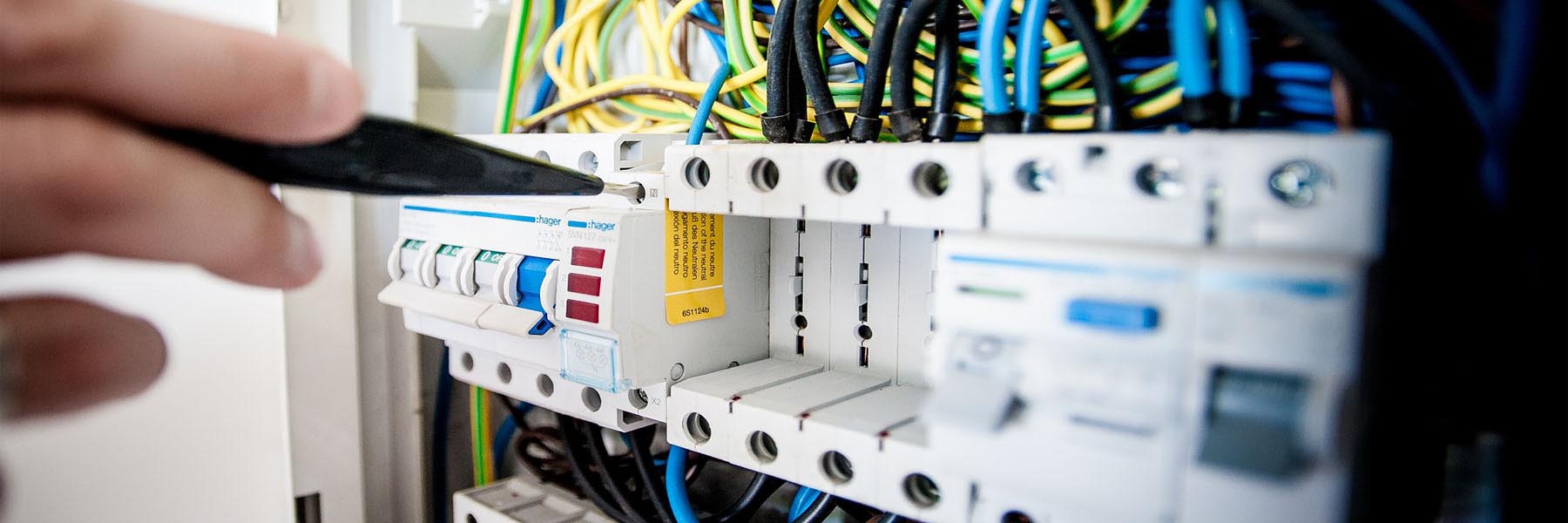 Instalacje elektryczne